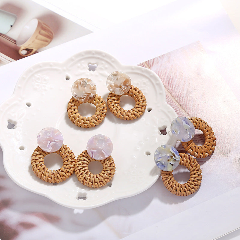 Boucles d'oreilles géométriques creuses en rotin, tissées à la main en bambou et rotin - LUXARAH