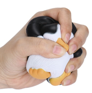 Jouet Relaxant Pingouin Kawaii – Squeeze Anti-Stress Visqueux 12 cm, Pour Enfants & Adultes - LUXARAH
