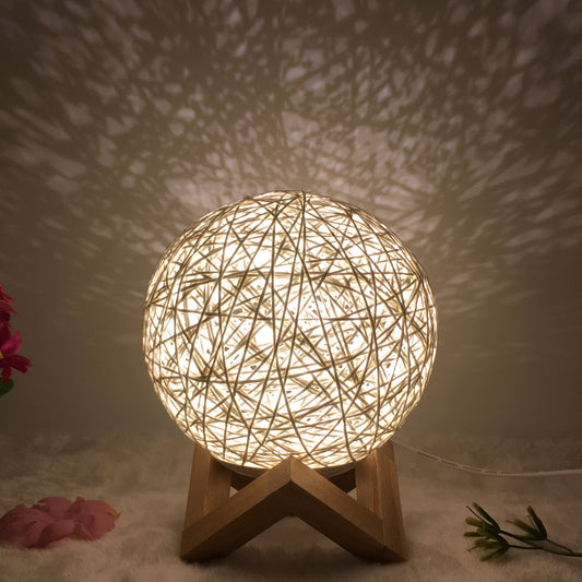 Lampe de table créative en lin, nouveauté et unique, LED intelligente, télécommande, boule en rotin - LUXARAH