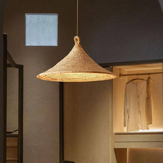Lustre de style japonais vintage, Bed & Breakfast, Lustre en rotin avec chapeau de paille - LUXARAH
