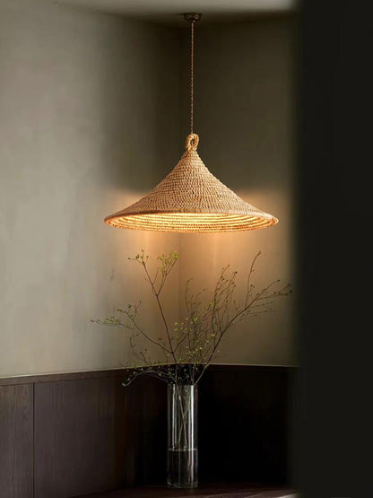 Lustre de style japonais vintage, Bed & Breakfast, Lustre en rotin avec chapeau de paille - LUXARAH