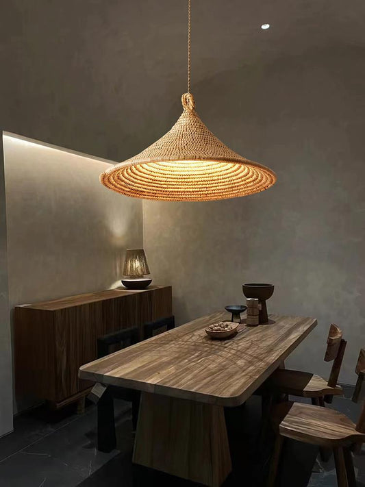 Lustre de style japonais vintage, Bed & Breakfast, Lustre en rotin avec chapeau de paille - LUXARAH