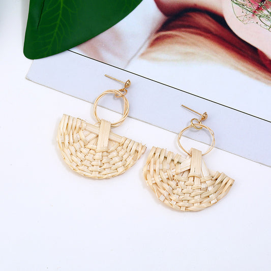 Boucles d'oreilles tressées en rotin et résine multicouches - LUXARAH