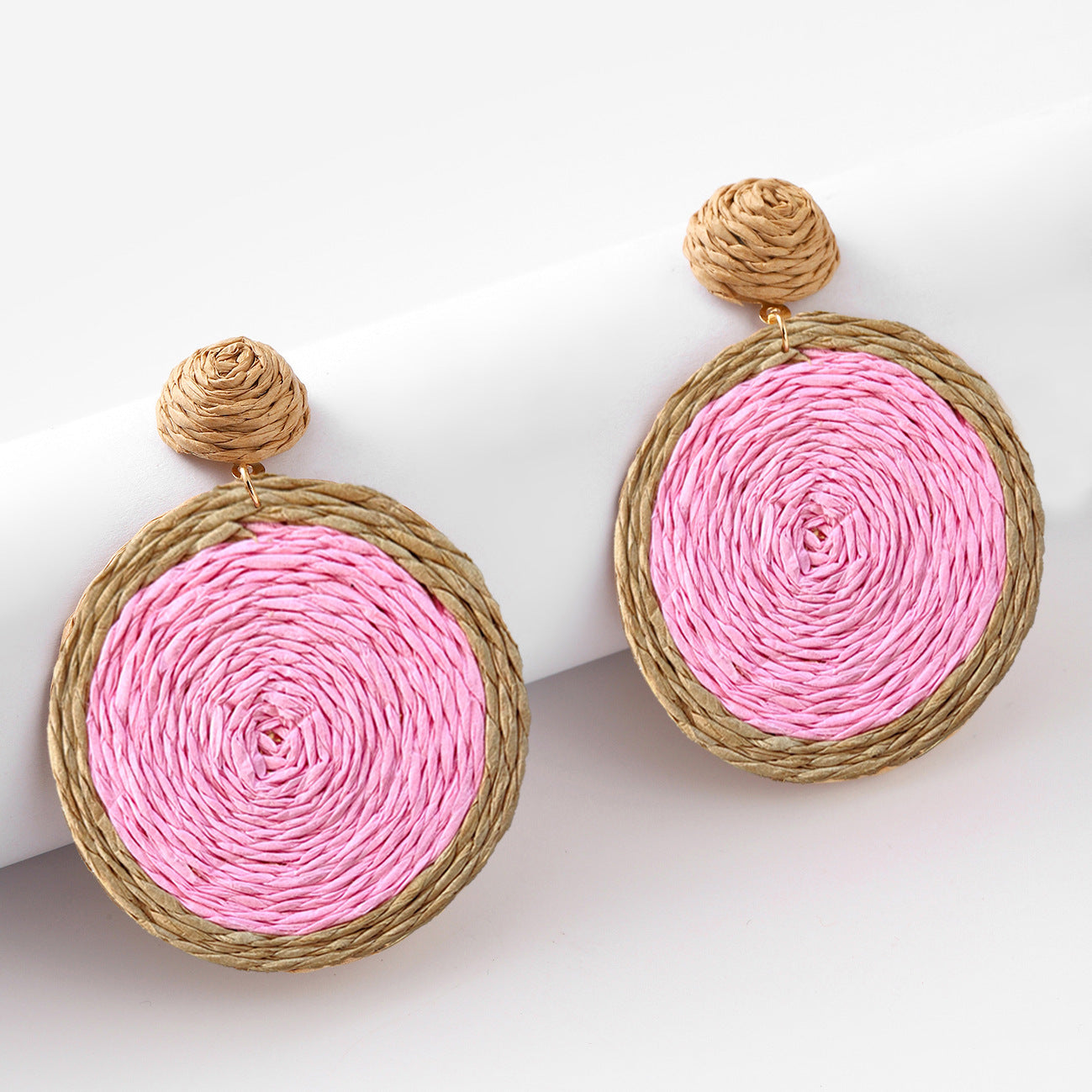 Boucles d'oreilles bohèmes tissées à la main en rotin synthétique - LUXARAH