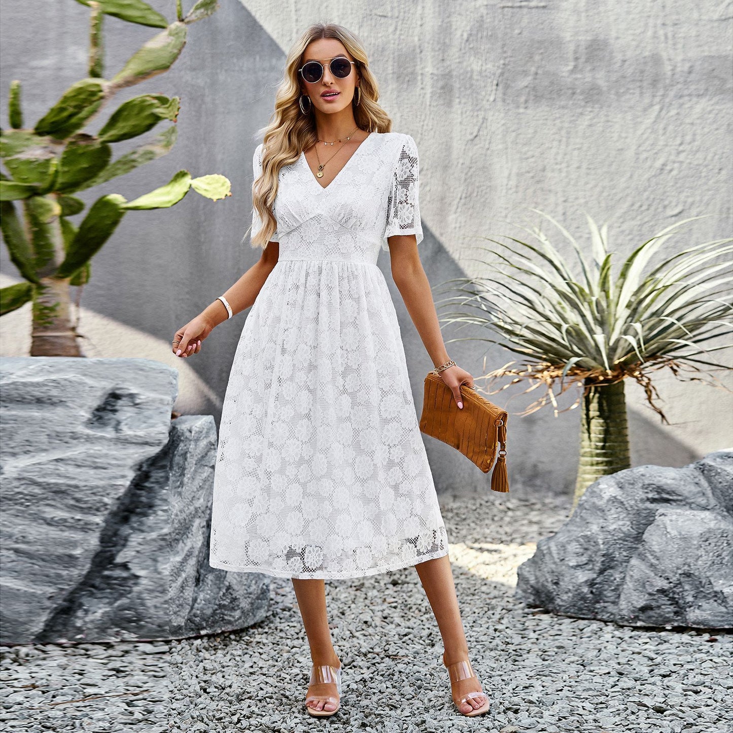 Robe longue en dentelle à col en V, élégante et élégante, à manches courtes, pour l'été - LUXARAH