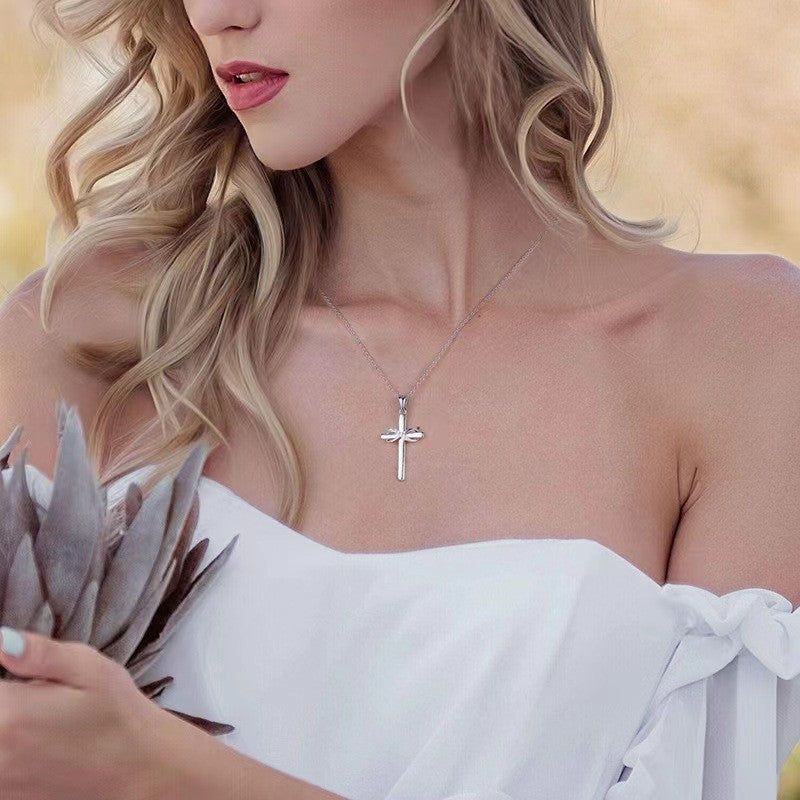 Collier avec pendentif croix et signe de l'infini pour femme, simple et élégant, couleur or, accessoire de cou, bijoux tendance, cadeau de Saint-Valentin