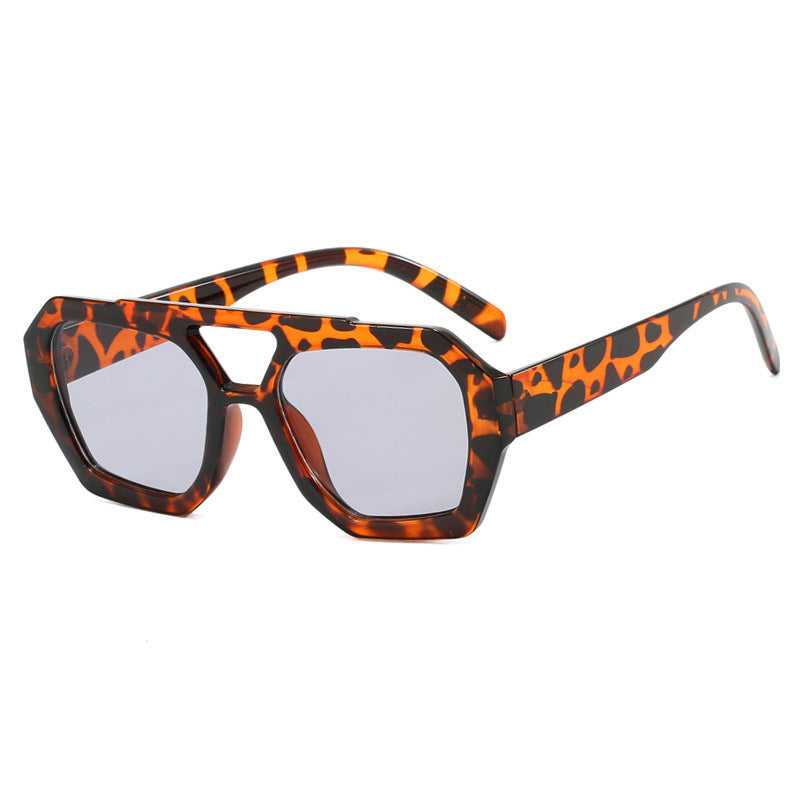 Lunettes de soleil léopard à grande monture pour l'été, lunettes de soleil pour les vacances à la plage